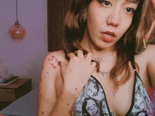 SukiBelle Blowjob XXX Cams - Photo 21/21