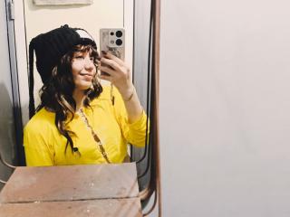 SukiBelle Blowjob XXX Cams - Photo 9/21