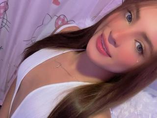 KristtyMore Boobs XXX Direct - Photo 4/15