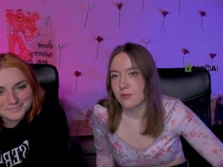 Watch  CaseyKimiko live on XLoveCam
