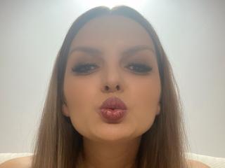 DouceAmelia Amateur Live Cam - Photo 8/21