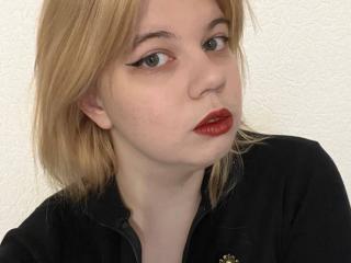 AminaBlooms Webcam Porno Live - Photo 6/21