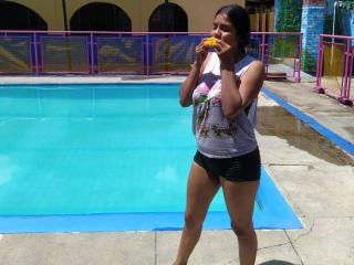 ArianithaXox Webcam Porno Live - Photo 16/21