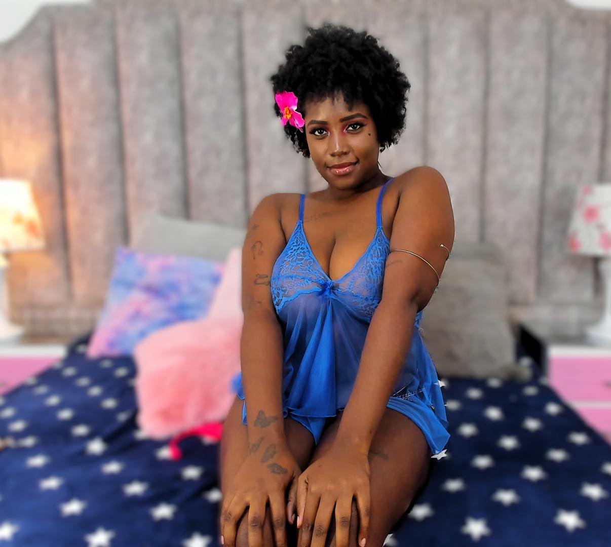 webcam model EimmyCampbell from XloveCam webcam model EimmyCampbell from XloveCam