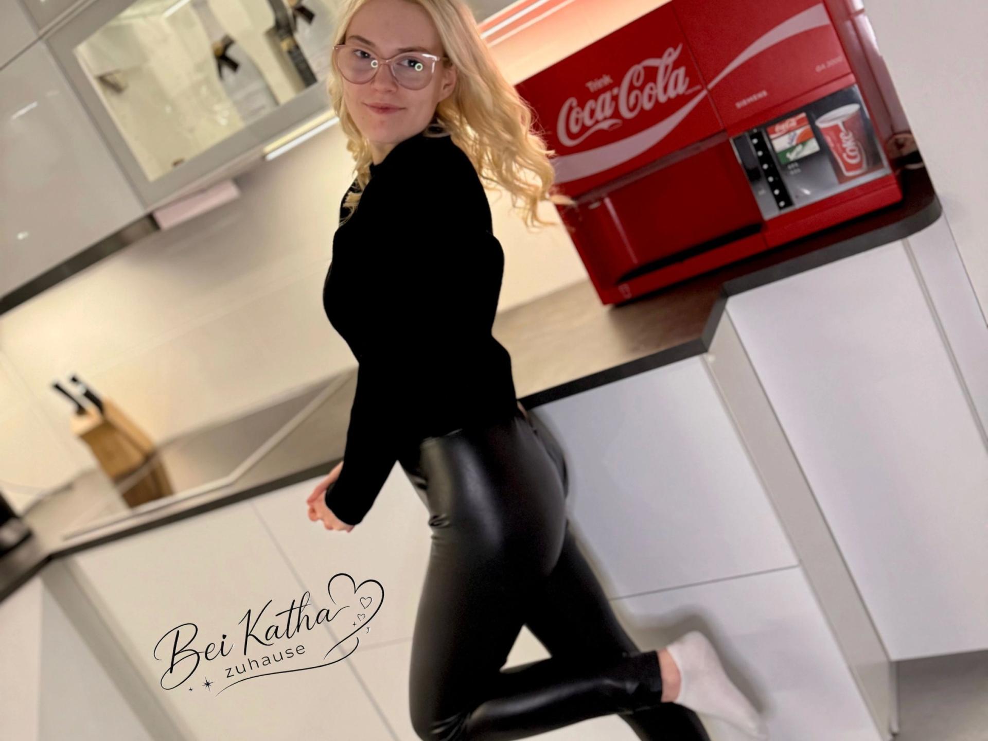 webcam model Beikathazuhause-hot from XloveCam webcam model Beikathazuhause-hot from XloveCam