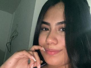 CurvyBuff - Live sex cams model