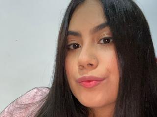 CurvyBuff - Live sex cams model