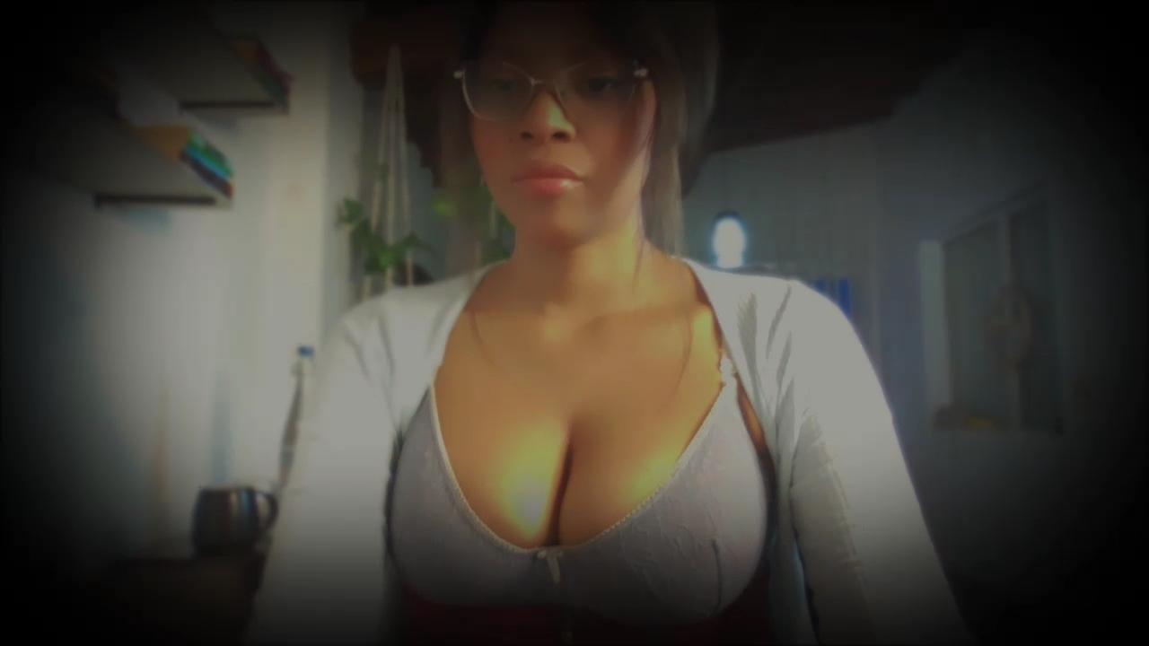 webcam model Adouxrable from XloveCam webcam model Adouxrable from XloveCam