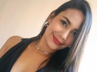 SophieJones69 Blowjob XXX Cams - Photo 9/21