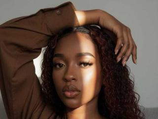 BarbBrowm69 Live Cam Porn - Photo 7/9