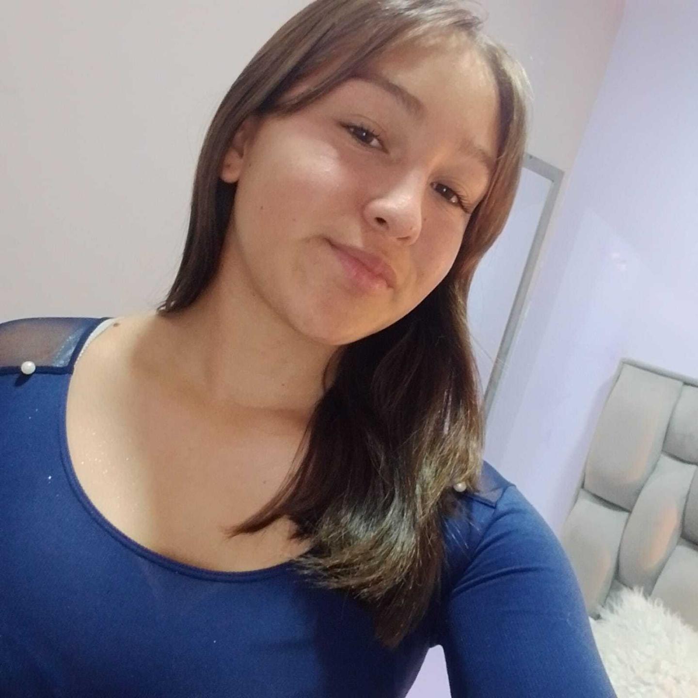 webcam model EmmaQuintana from XloveCam webcam model EmmaQuintana from XloveCam