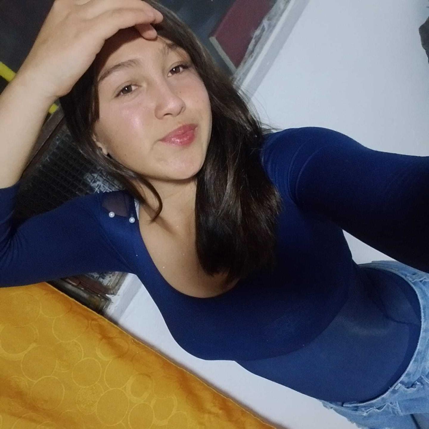 webcam model EmmaQuintana from XloveCam webcam model EmmaQuintana from XloveCam