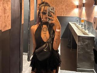 SalomeMille Fellation XXX Cams - Photo 16/21