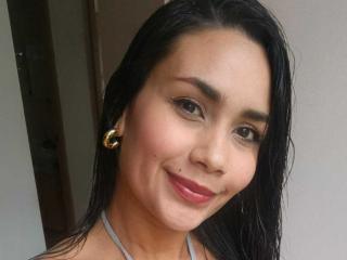 SophieJones69 Blowjob XXX Cams - Photo 6/21