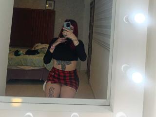 SaraJoyce Blowjob XXX Cams - Photo 10/21