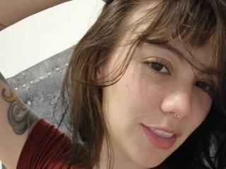 IsabellaArias Chatte en Chaleur - Photo 6/21