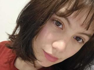 IsabellaArias Chatte en Chaleur - Photo 4/21