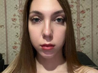 AleaseBenson - Live sex cams model