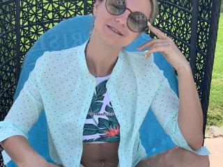 BelleLisaG Live Cam Porn - Photo 11/21