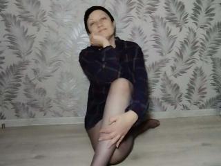 EmilyLlove Seins Liveshow - Photo 8/21