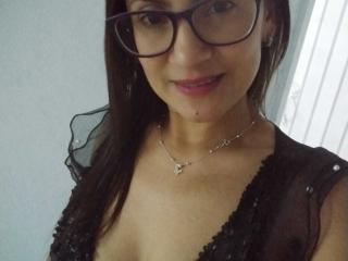 SolaraDubois Blowjob XXX Cams - Photo 12/21