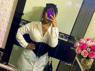 SophieSonyas Blowjob XXX Cams - Photo 4/21