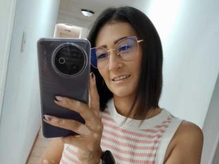 SharissWillian Blowjob XXX Cams - Photo 5/21