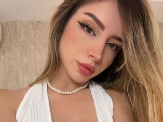 AmeliaCollins Webcam Porno Live - Photo 15/21