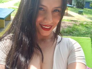 MadissonFontaine Hot Liveshows - Photo 8/21