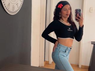 MyaaTyler Image Gallery