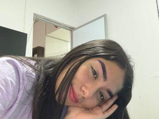 SharonKlart Blowjob XXX Cams - Photo 19/21