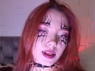 EmmaThomsonn Seins Liveshow - Photo 12/21