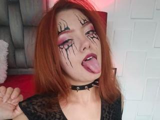 EmmaThomsonn Seins Liveshow - Photo 10/21