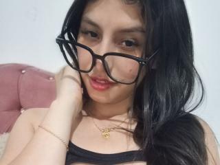 MadissonFontaine Hot Liveshows - Photo 6/21