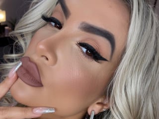 Lellie Image Gallery