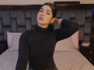 ScarlletZhen Blowjob XXX Cams - Photo 14/21