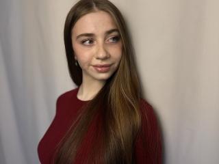 Watch  FelicitasDeroy live on XLoveCam