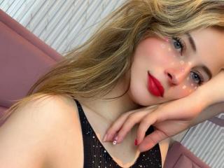 AmbeerWood Webcam Porno Live - Photo 12/21