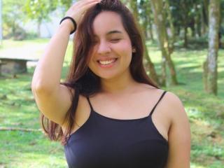 SammyTitss Blowjob XXX Cams - Photo 20/21