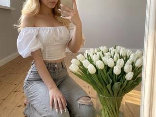 SugarrX Blowjob XXX Cams - Photo 15/21