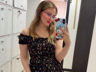 AmbeerWood Webcam Porno Live - Photo 10/21