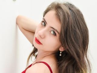 Annieth - XLoveCam cam model profile and statistics