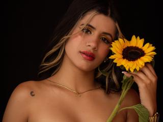 SheylaSpooner Blowjob XXX Cams - Photo 10/21