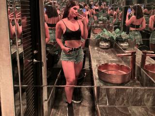 ScarlletZhen Blowjob XXX Cams - Photo 8/21