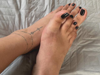 ElizabethMacy Boobs Liveshow - Photo 21/21