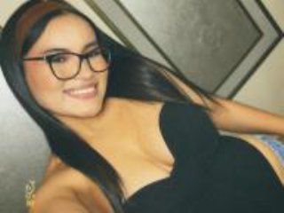 MiiaPalmer Image Gallery