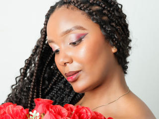 TheaBarker Love Webcams - Photo 5/16