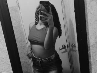 SofiaPassionne Blowjob XXX Cams - Photo 17/21