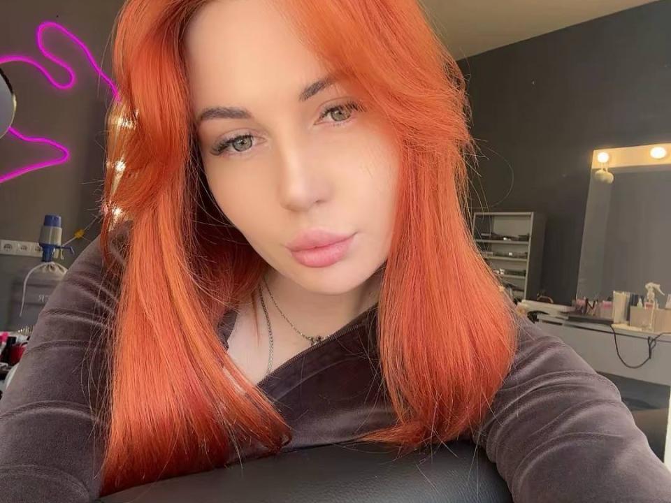 Photo 3 of JuicyJoyce