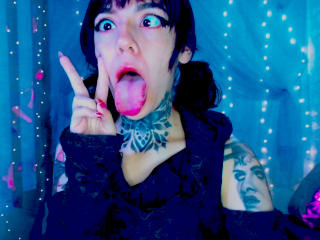 LannieGonzales Anal Livecam - Photo 10/21